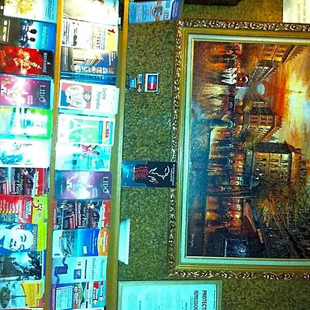 Des Arts Hotel *