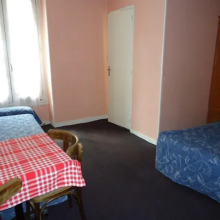 Hotel Des Arts *