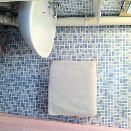 Des Arts Hotel *