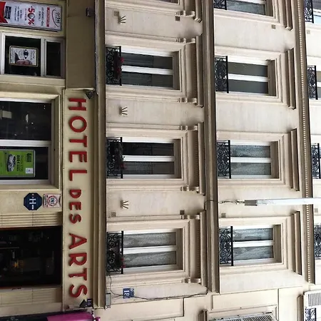 Des Arts Paris